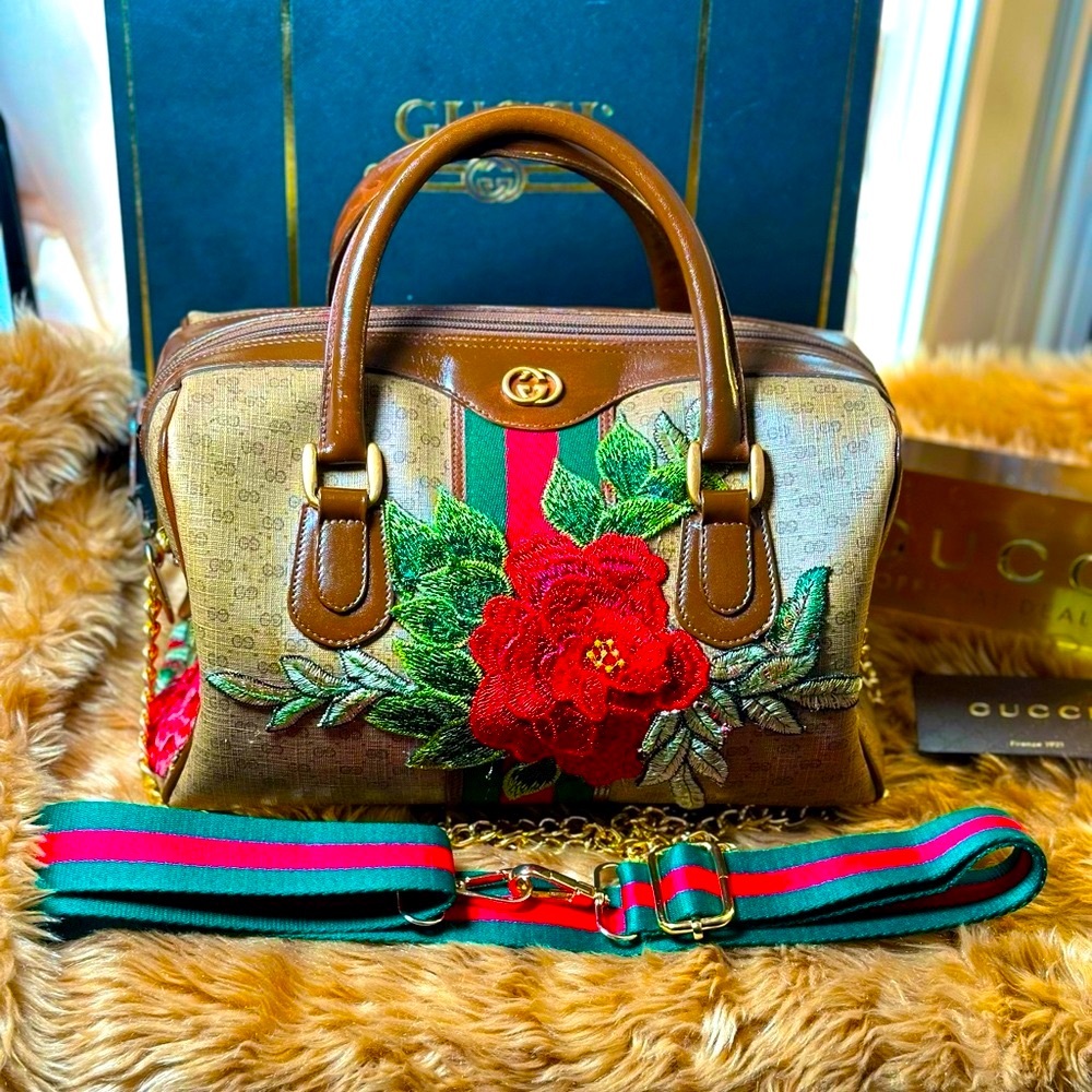 🎄GUCCI "SUPREME" ✨HOLIDAY BOSTON BAG❤️